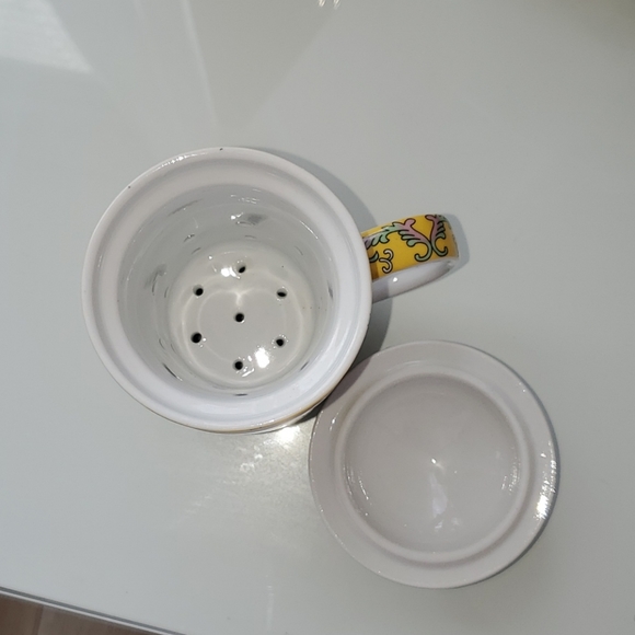 Traditional Asian porcelain tea cup/mug - Picture 4 of 4